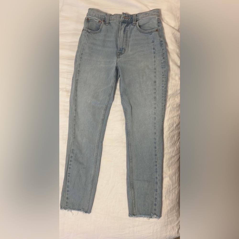 COPY - Abercrombie “the skinny high rise” jean